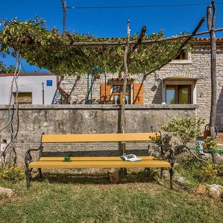 Fuer 3 Personen Ca 85 Qm In Petehi, Istrien Binnenland Von Istrien Holiday home